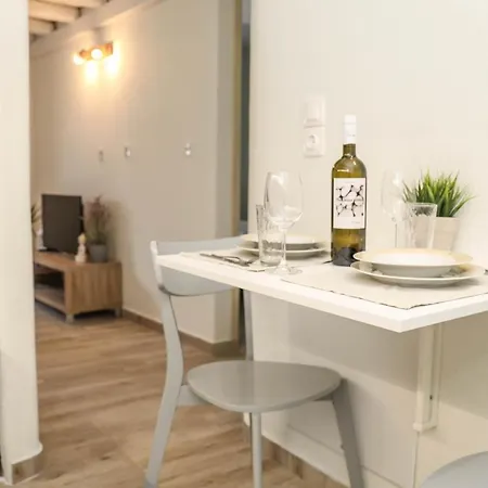 Tramontana House2 Apartman *